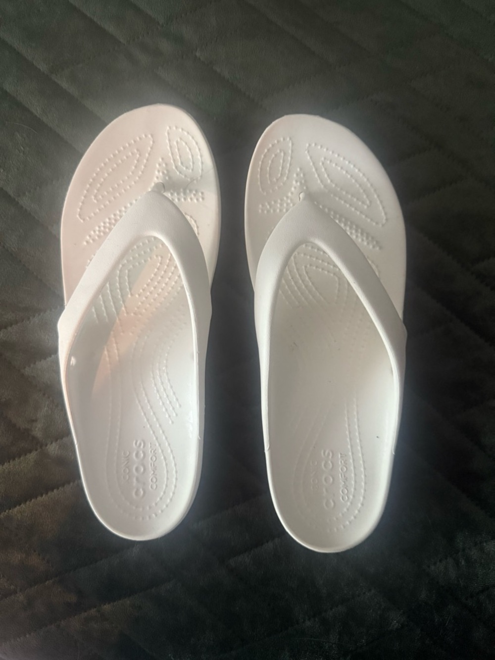 Crocs kadee ii  women's size 8 flip flops. White